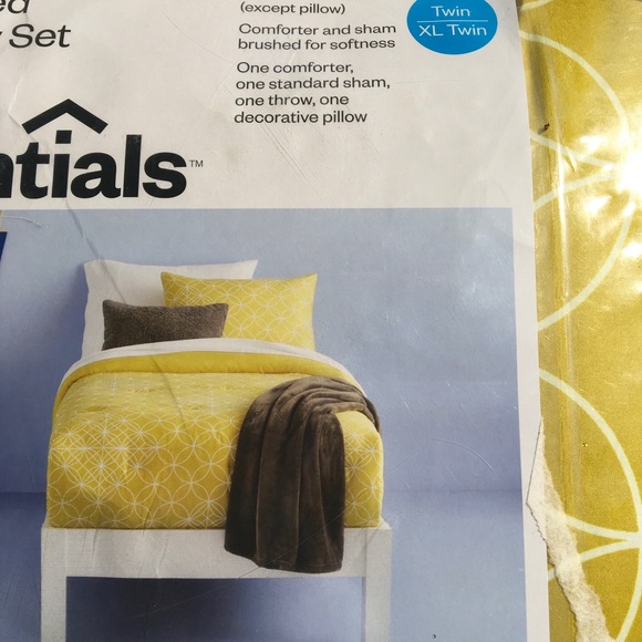 Room Essentials Gold Polka Dotted Comforter Set